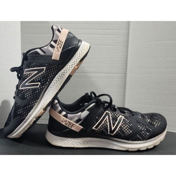 New Balance Lady's Vazee Transform Mesh Running Shoes,  Size 7.5 US, 5.5 UK. - Picture 4 of 6